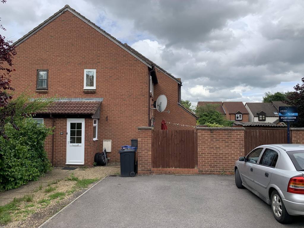 Warwick Close, Chippenham F1rst Move