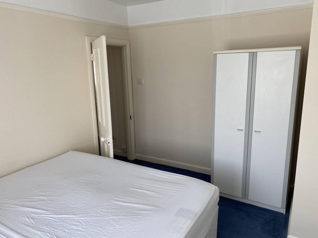 Brook Street, Chippenham F1rst Move