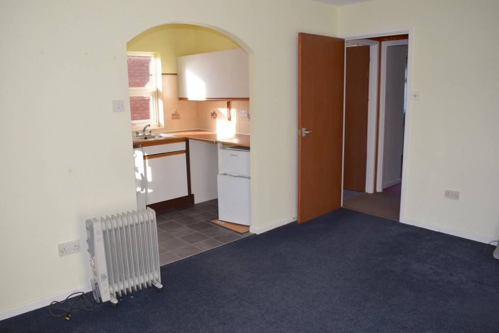 Weavers Crofts, Melksham F1rst Move