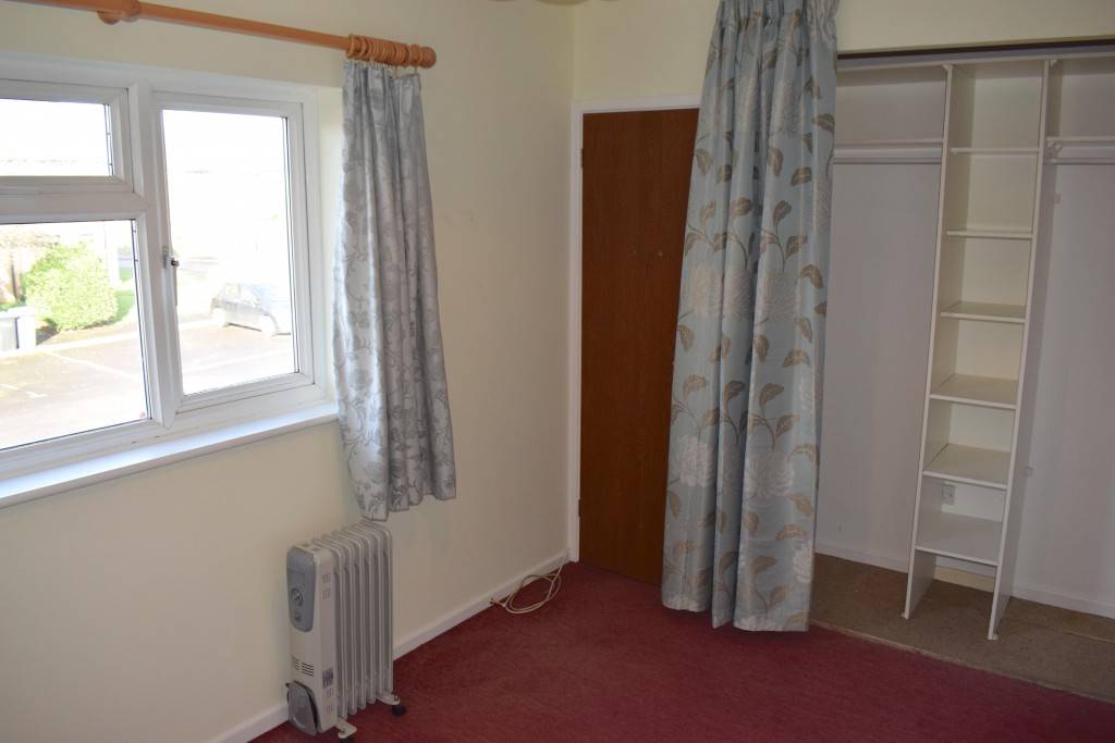 Weavers Crofts, Melksham F1rst Move