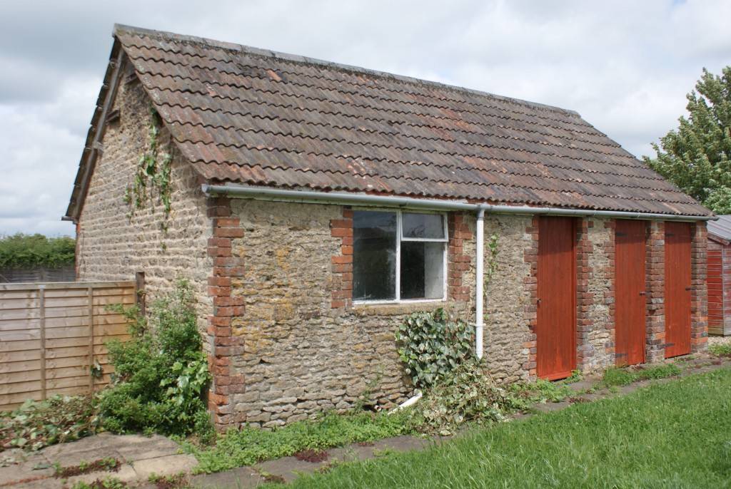 Sutton Lane, Langley Burrell F1rst Move