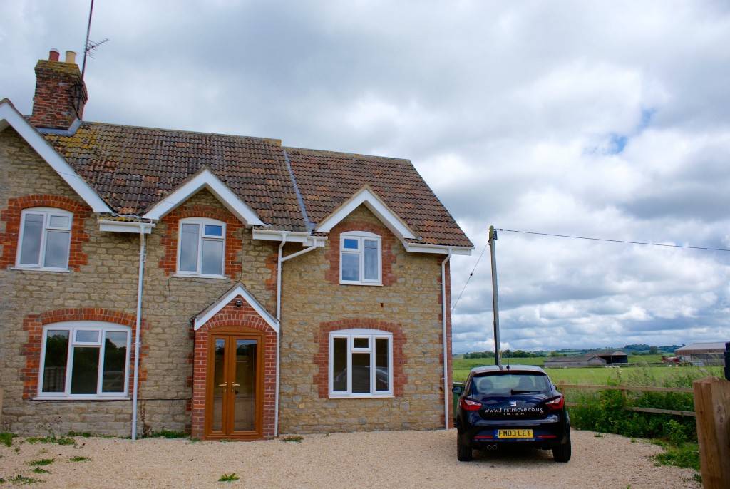 Sutton Lane, Langley Burrell F1rst Move